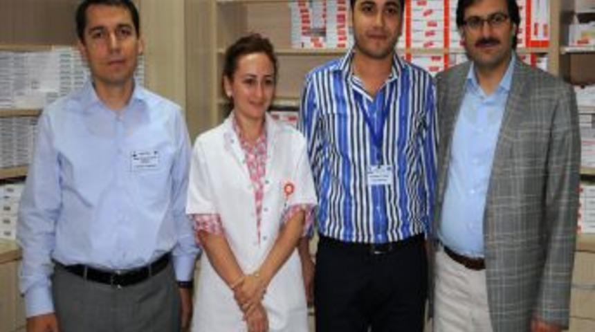 Boğulmak &Uuml;zereyken Kurtarılan Gen&ccedil;, Hayata Tutundu