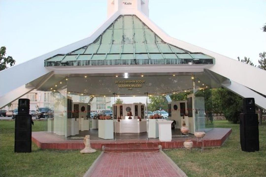 Kale Gurubu&rsquo;ndan &Ccedil;an&rsquo;da Seramik Sergisi