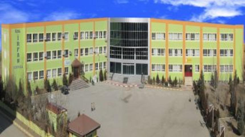 &Ouml;zel M. Sıddık Tekin'de Okuyan Her Iki &Ouml;ğrenciden Biri &Uuml;niversiteli Oldu