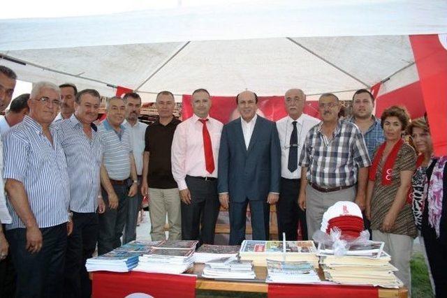 Ayvalık'ta Mhp’nin Coşkulu İftar Yemeği