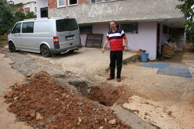 İşyerini Atık Su Basan Esnaf, 20 Gündür Çare Arıyor