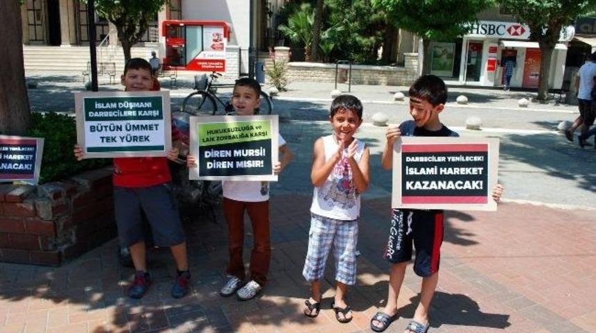 Mısır&rsquo;da &Ouml;lenler İ&ccedil;in Gıyabi Cenaze Namazı Kılındı