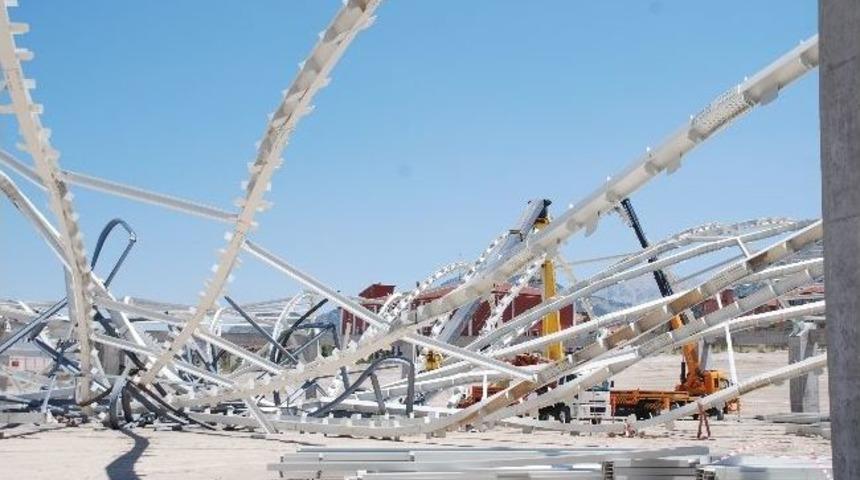 G&ouml;kkubbe İnşaatında &Ccedil;&ouml;kme