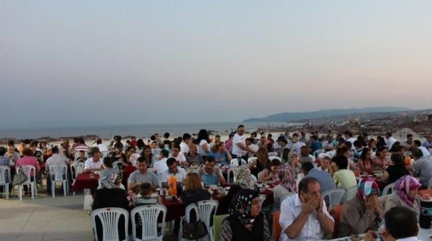 Sgk &Ccedil;alışanları Ve Aileleri İftarda Buluştu