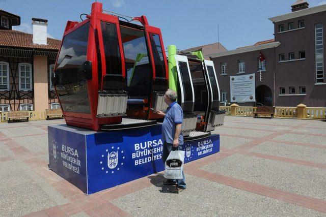 Teleferiğin Yeni Kabinleri Meydanda Görücüye Çıktı