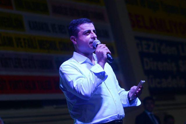 Demirtaş: Öcalan, Koşulları Düzeltilmezse Süreçte Olmayacağını Söyledi