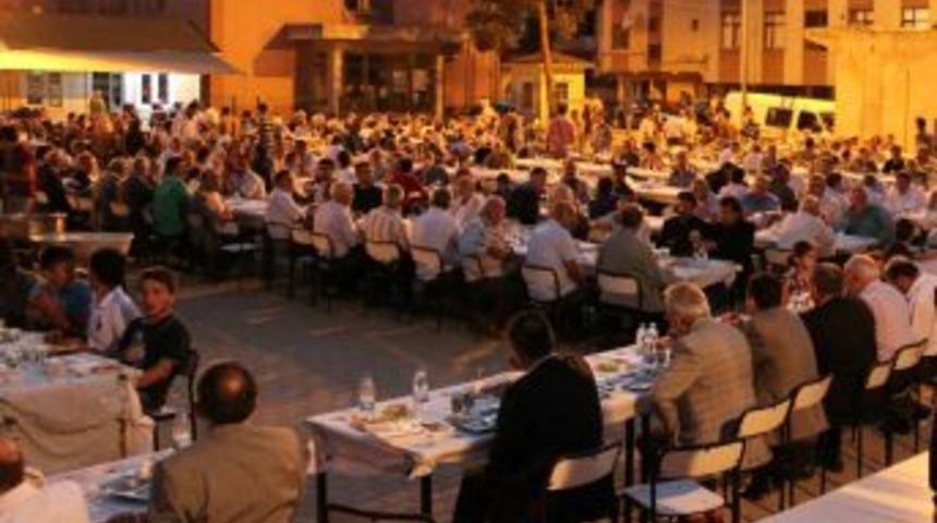 Kumluca'da Iftar Coşkusu