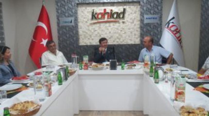 KAHİAD &Uuml;yeleri STK'larla Iftar Yemeğinde Buluştu