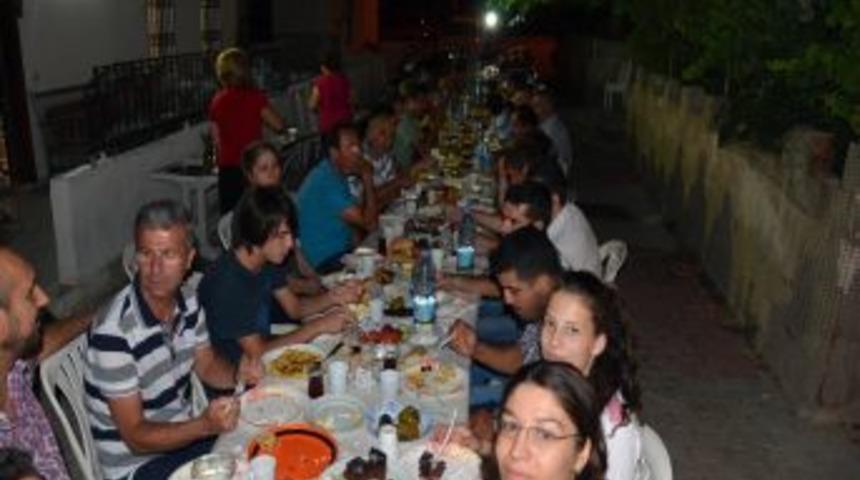 Bodrum'da A&ccedil;ık Havada Sahur