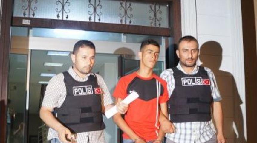 Gasp&ccedil;ıları Tiş&ouml;rtteki Ayak Izi Ele Verdi