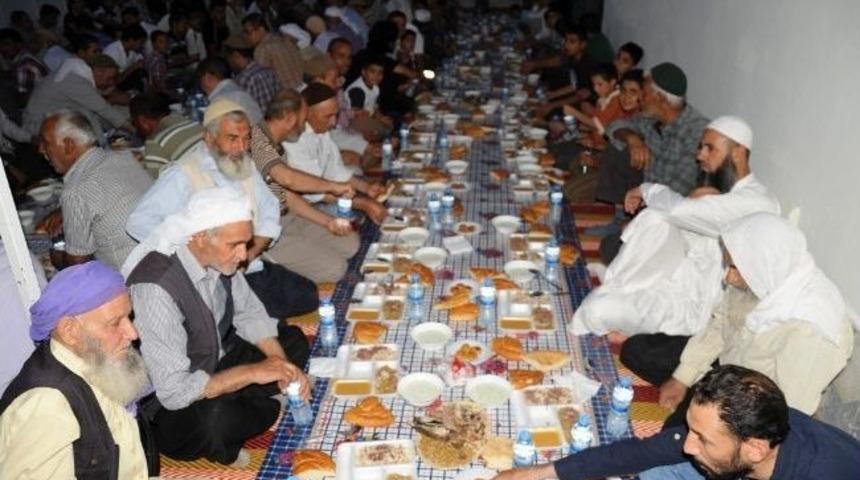 Reyhanlı'da Dostluk Sofrası