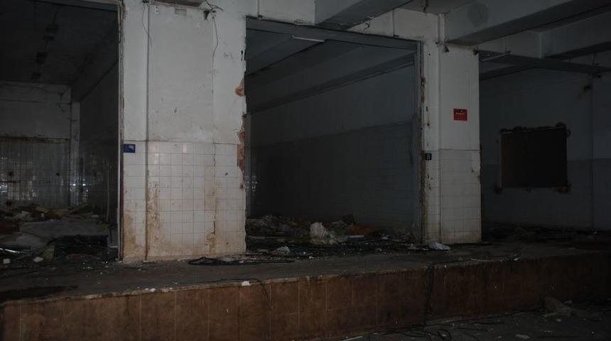 Mezbahadan Gelen Koku Mahalleyi Sokağa Döktü