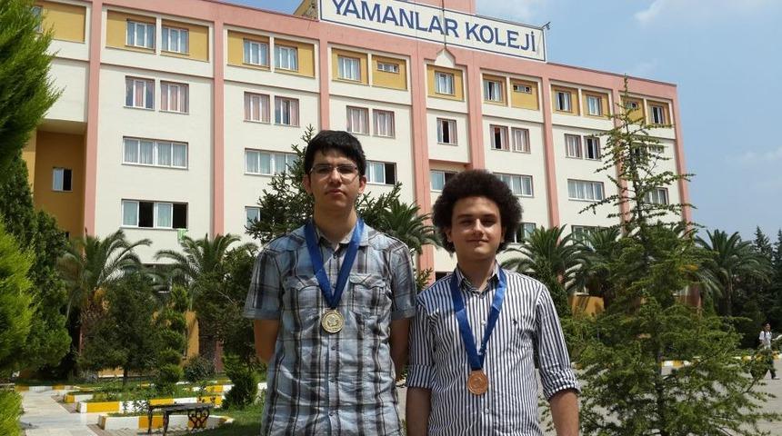 Yamanlar &Ouml;ğrencileri Kolombiya'da D&uuml;nya Matematik Ikincisi Odu