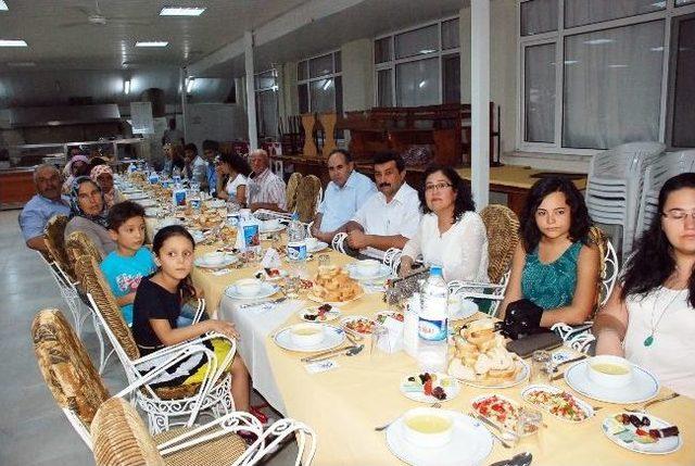 Didim Kaymakamı Emiroğlu'ndan Şehit Aileleri Ve Gazilere İftar