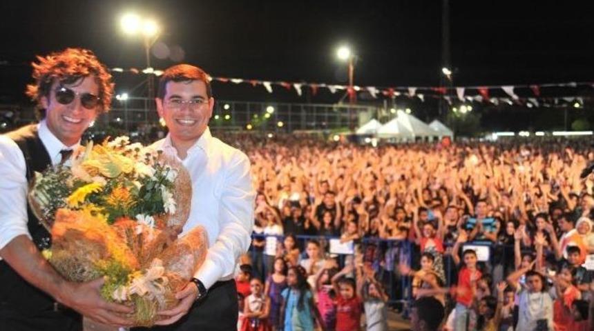 Kepez&rsquo;de Ayna Konserine B&uuml;y&uuml;k İlgi