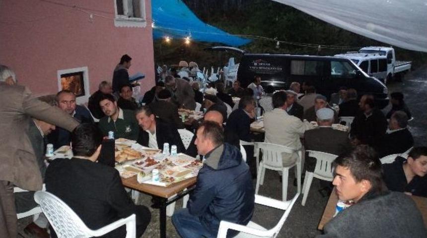 K&uuml;re Sarpun K&ouml;y&uuml;nde İftar Ş&ouml;leni