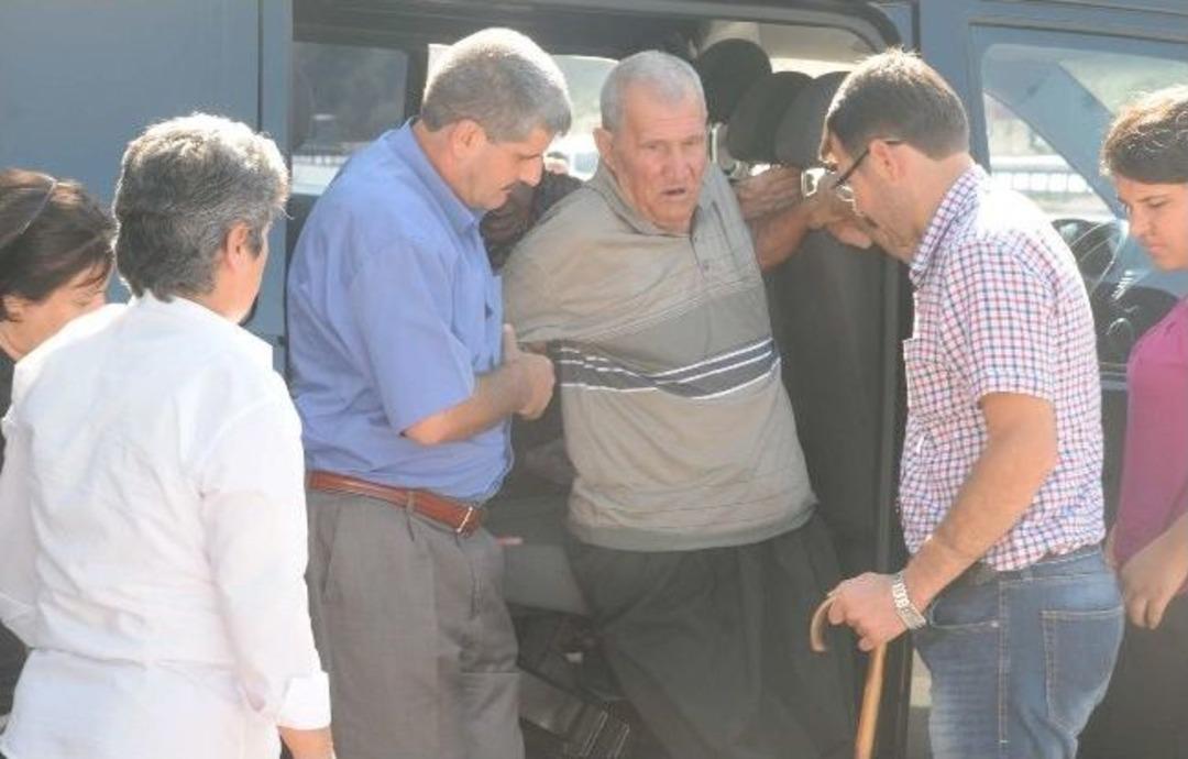 &Ouml;calan'a Kardeşinden Ve Dayısından Bayram Ziyareti