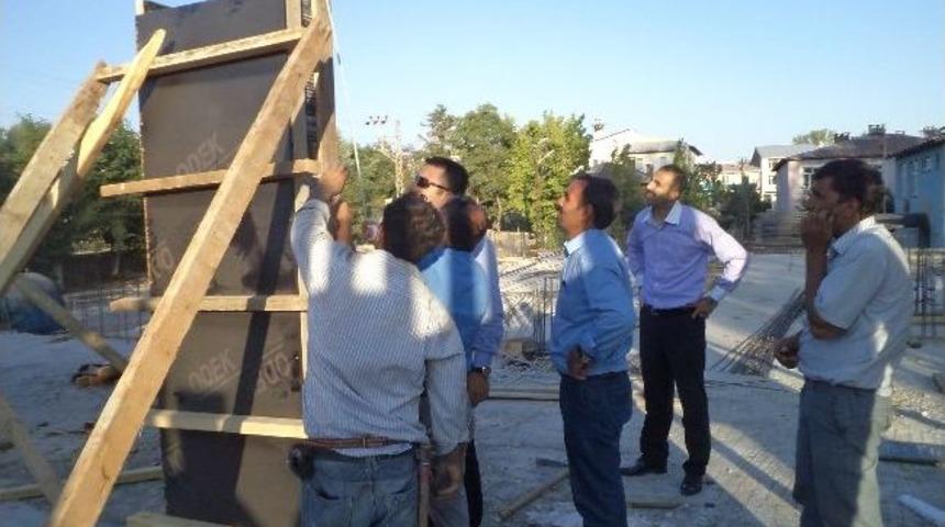 Kaymakam Şahin Okul İnşaatlarını Denetledi