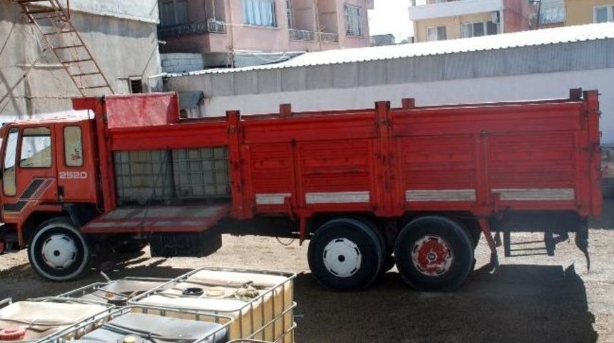 Kırıkhan'da Ka&ccedil;ak Akaryakıt Ve Sigara Operasyonu