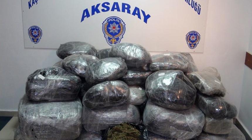 Aksaray&rsquo;da Kamyondan 223 Kilo Esrar &Ccedil;ıktı
