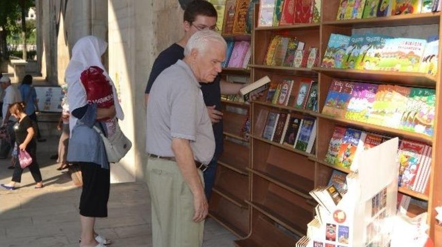 Eski Cami&rsquo;de Kitap Fuarı