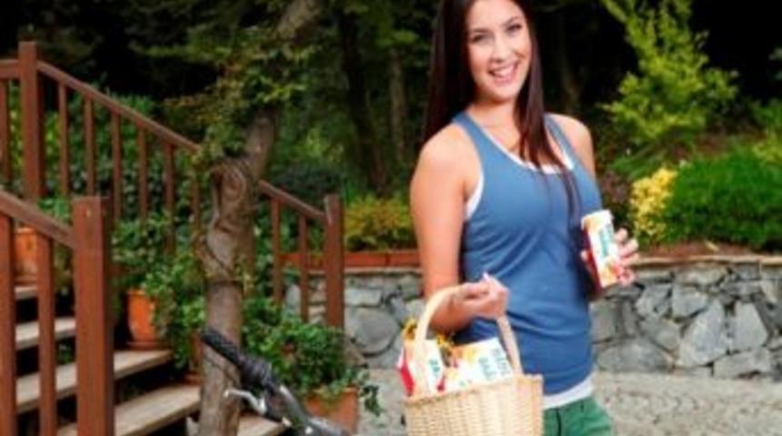 Sıcak Havalarda Ferahlamak İ&ccedil;in Vişne Suyu