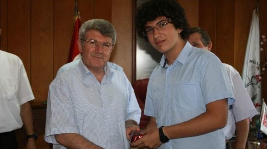 Sbs Şampiyonundan G&uuml;lsar&rsquo;a Ziyaret