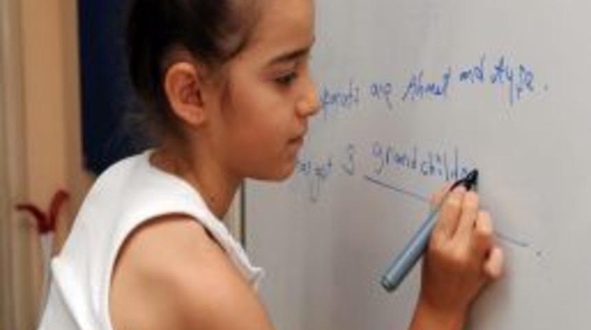 ASMEK&rsquo;e Gelen &Ouml;ğrenciler Yaz Tatillerini Verimli Ge&ccedil;iriyor