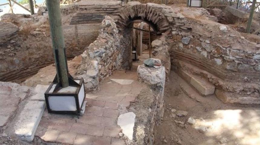 Zeytinli Adada 2 bin 300 yıllık yeraltı kilisesi bulundu