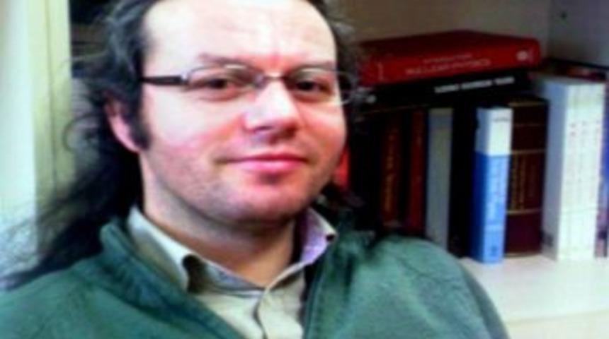 Ad&uuml; &Ouml;ğretim &Uuml;yesine &Uuml;st&uuml;n Başarı &Ouml;d&uuml;l&uuml;