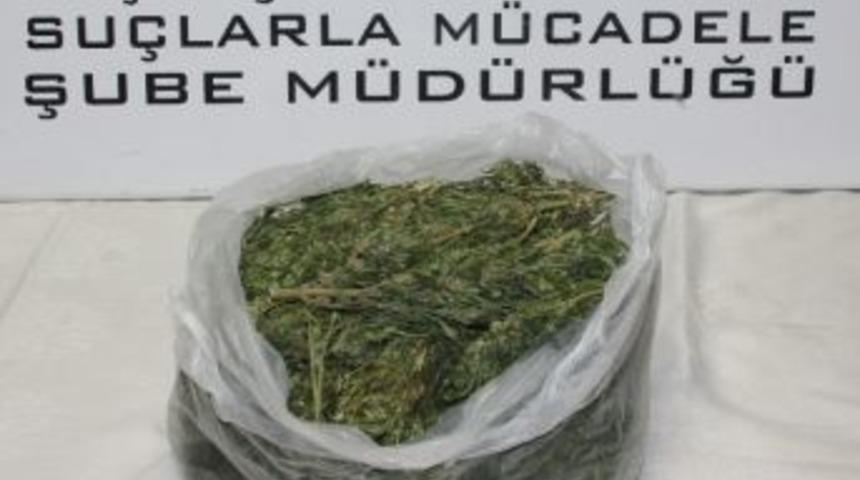 Karaman&rsquo;da 700 Gram Esrar Ele Ge&ccedil;irildi