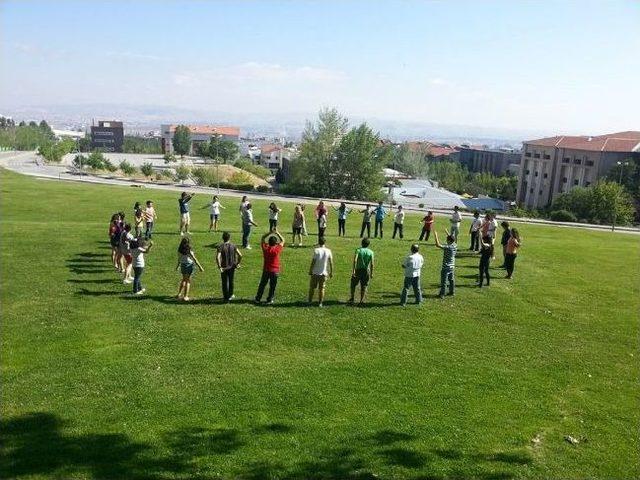 Bilkent-gkv 2013 Gençlik Akademisi Ve Çocuk Üniversitesi Tamamlandı