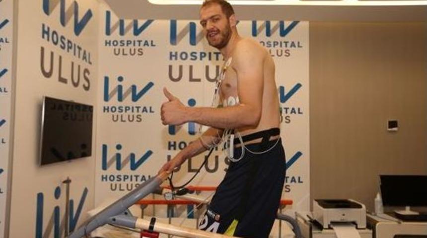 Fenerbah&ccedil;e &Uuml;lker'in Yeni Transferleri Sağlık Kontrollerinden Ge&ccedil;ti