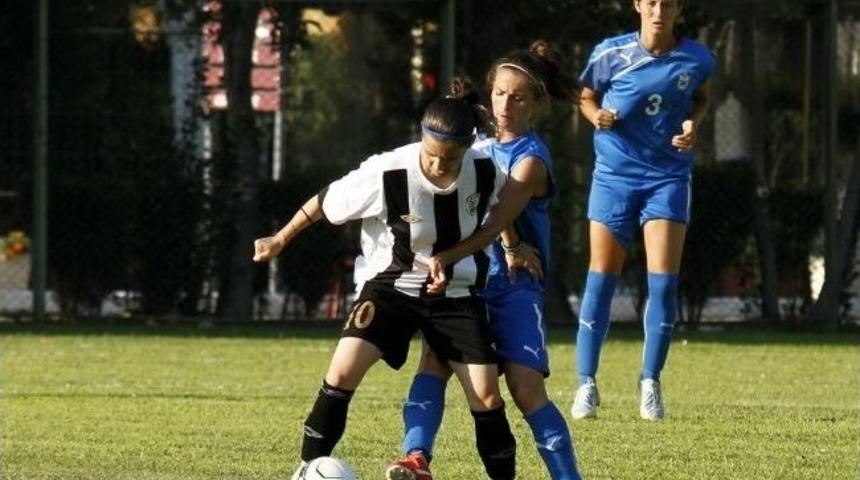 Yeşil Sahalarda T&uuml;rk-yunan Dostluğu