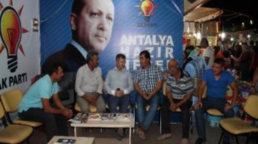 Ak Parti Kepez İl&ccedil;e Standı B&uuml;y&uuml;k İlgi G&ouml;r&uuml;yor