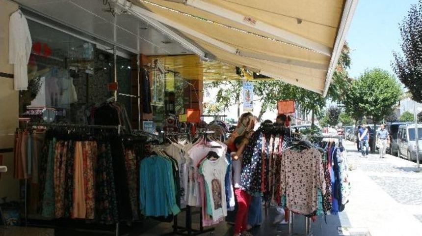 Esnafa Bayramda Kaldırım İzni