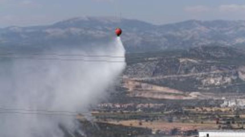 &Uuml;&ccedil; G&uuml;nde 460 Hektar Orman K&uuml;l Oldu