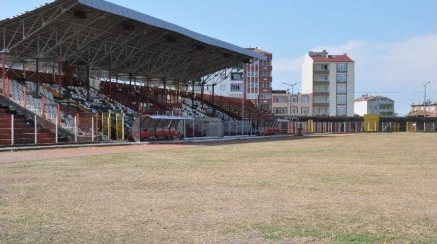 Bafra Stadı'nın &Ccedil;im İhalesi Yapıldı