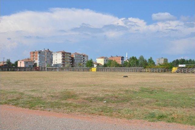 Bafra Stadı'nın Çim İhalesi Yapıldı