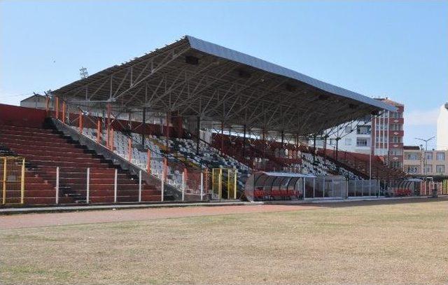 Bafra Stadı'nın Çim İhalesi Yapıldı