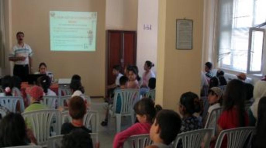 &Ouml;ğrencilere Sağlıklı Beslenme Ve Obezite Anlatıldı