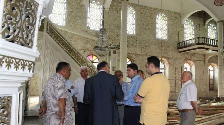 Tun&ccedil;, Şadırvan Camisi&rsquo;nde İnceleme Yaptı