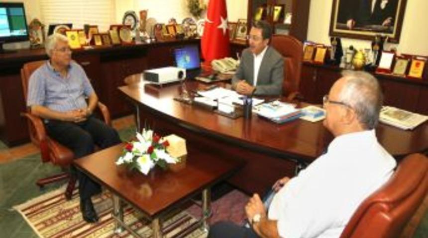 Amat&ouml;rlerden Başkan &Ouml;zt&uuml;rk&rsquo;e Malzeme Teşekk&uuml;r&uuml;