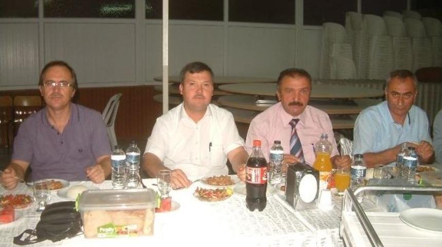 Burhaniye&rsquo;de Ziraat&ccedil;ılar İftarda Buluştu