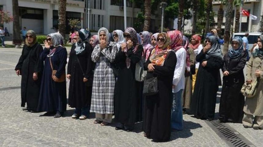Mısır&rsquo;daki Katliamda &Ouml;lenler İ&ccedil;in Gıyabi Cenaze Namazı Kılındı
