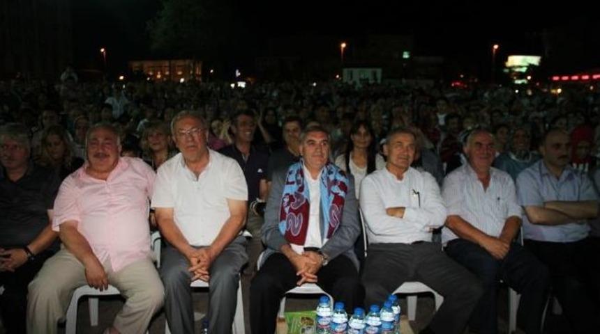 Kent Meydanı&rsquo;nda Karadeniz Fırtınası