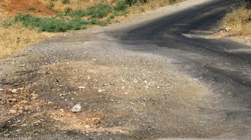 Araban’da Bozuk Köy Yolları Onarılmayı Bekliyor