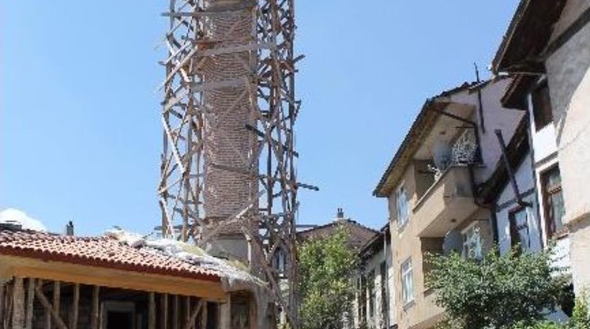 Hepkebirler Trafiğe Kapatıldı