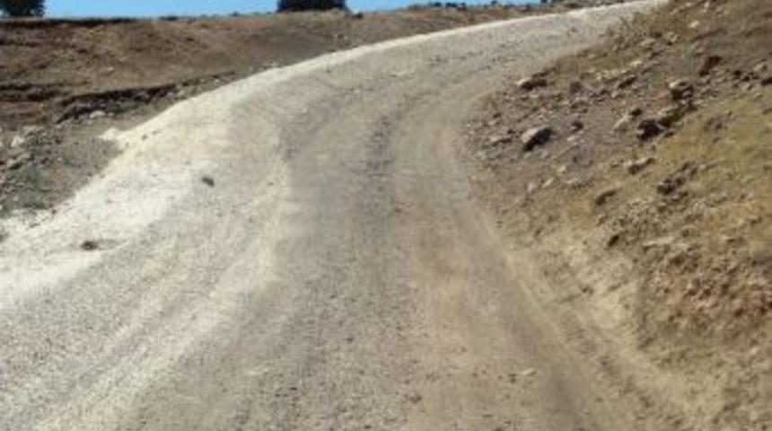 Araban&rsquo;da Asfalt &Ccedil;alışması