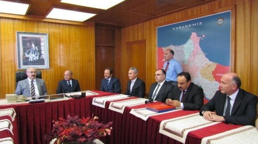 Babadan Kalma Konağı Okul İ&ccedil;in Bağışladılar